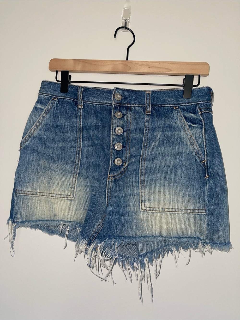We The Free Raw-Hem High-Rise Button-Front Denim Shorts - Blue